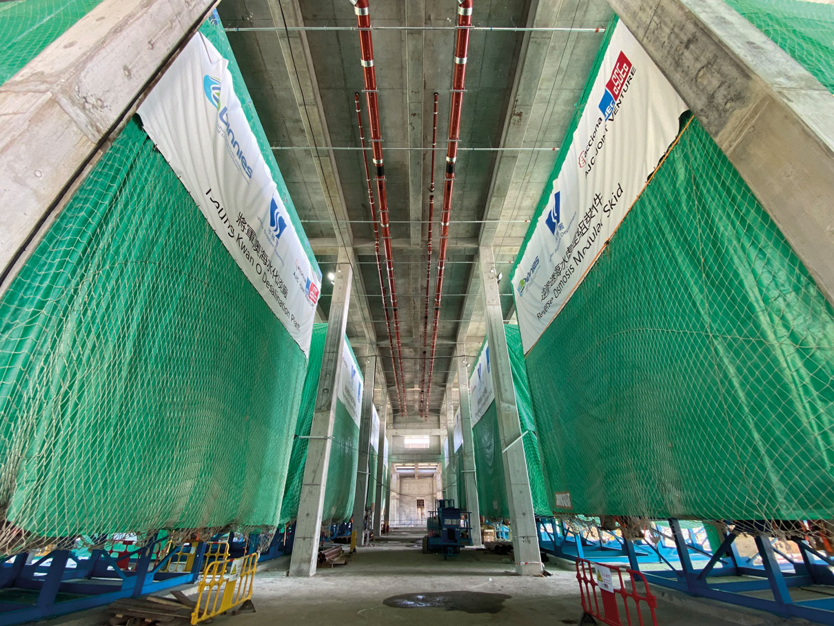 <span style=font-size:40px>Construction+